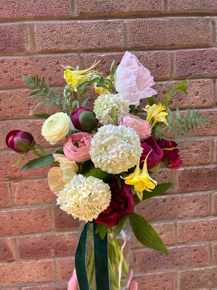 Vase Arrangement image